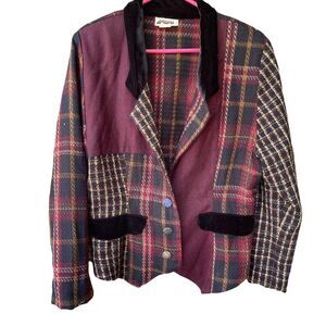 Vintage ZOE size M velvet plaid jacket.Art to wear.